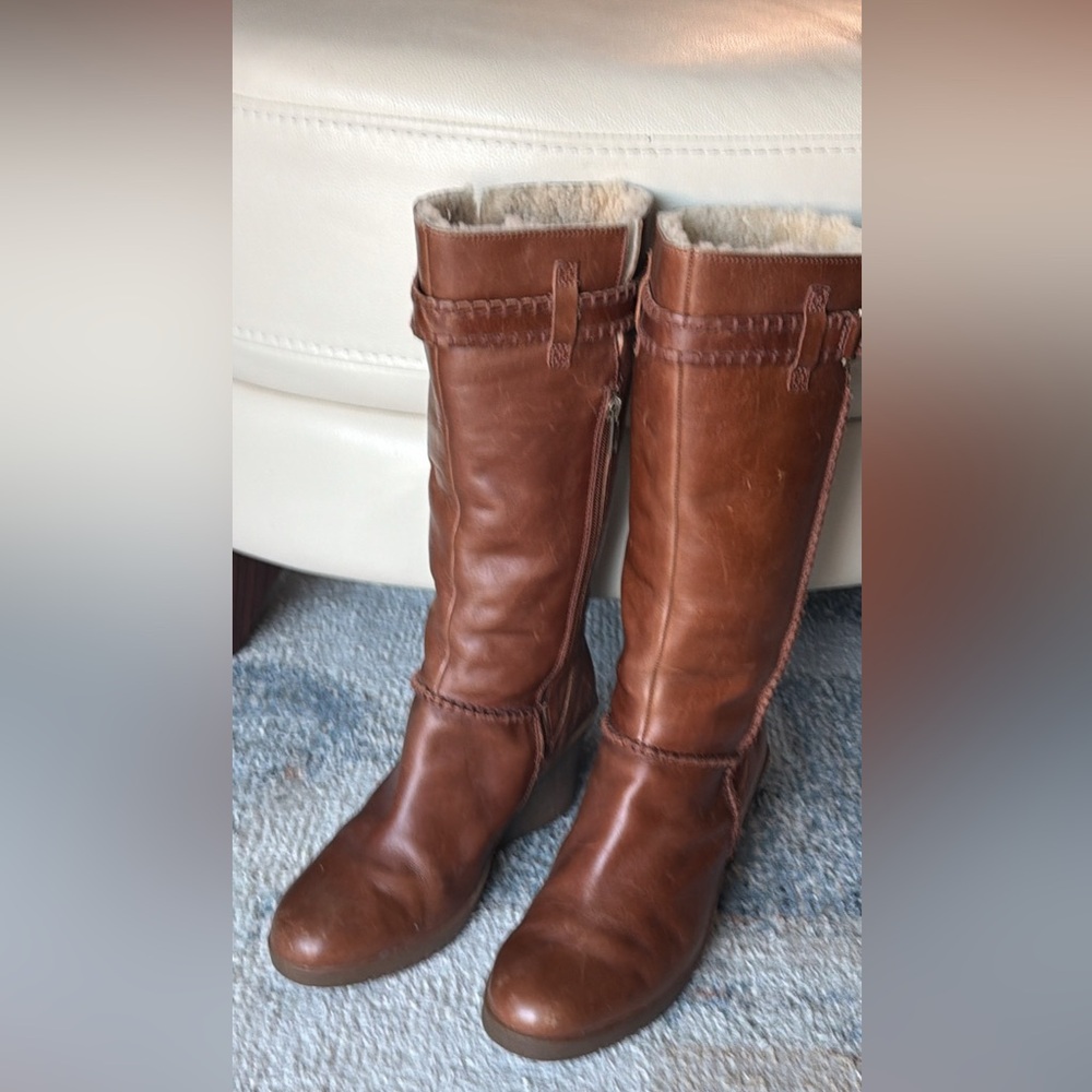 UGG Chestnut tall Leather Heeled Boots size 8